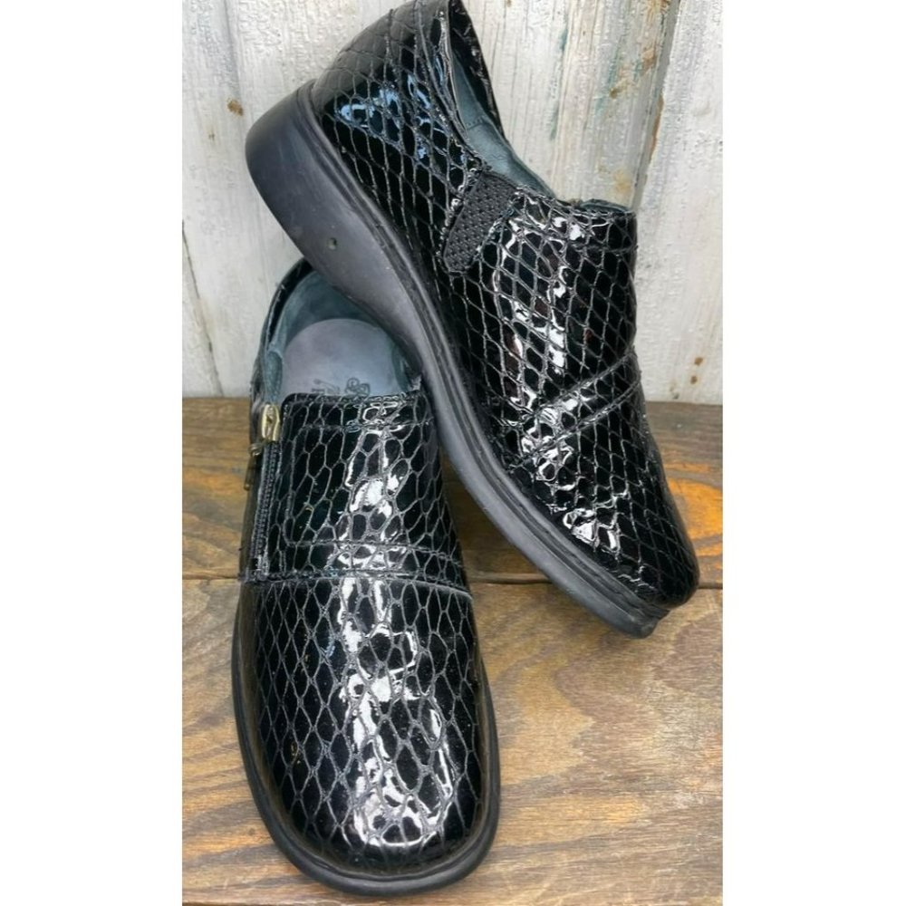 Helle Comfort Shoes Slip On & Side Zip | Patent Leather Loafer | Woman’s 35/5
